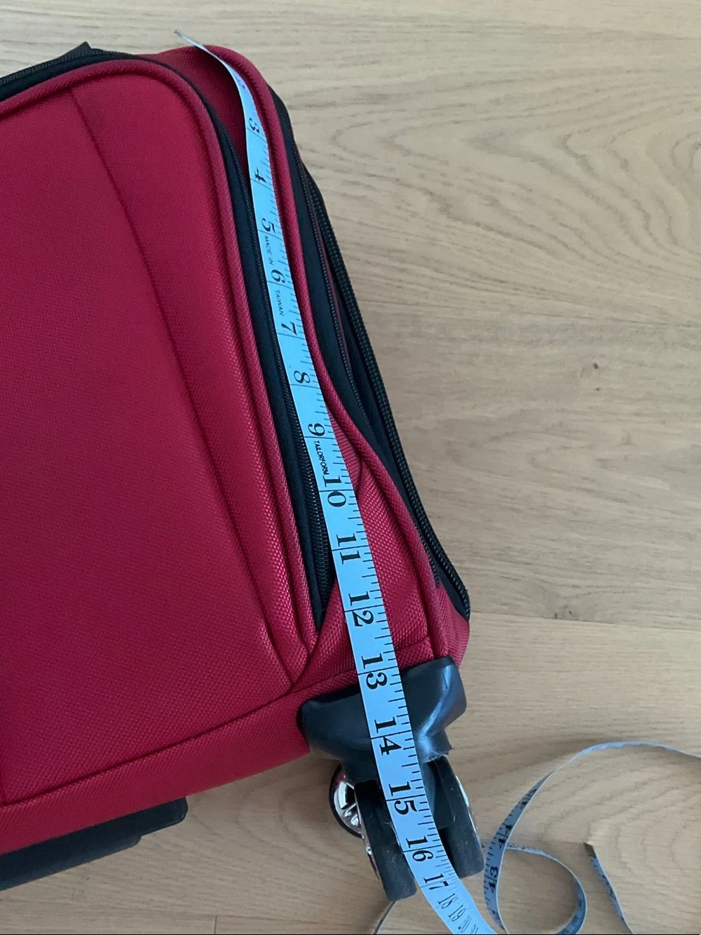Delsey Red Carry-On 4 wheels Spinner